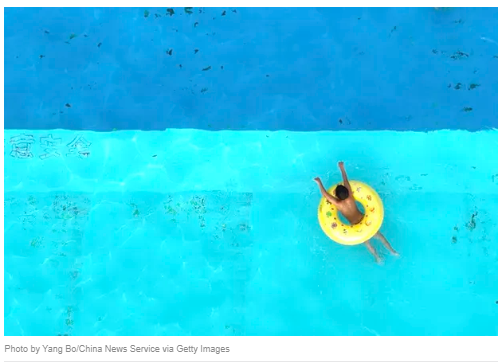 French swimming pool AI detection